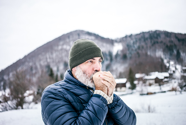 hypothermia versus frostbite