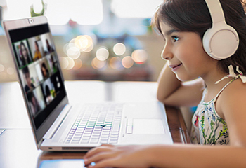 keeping kids engaged during video chats